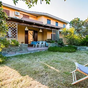 L' Elicriso, A Pochi Passi Dal Mare Con Giardino Privato - The Elicriso, A Few Meters From The Sea, With Private Garden , Stintino Italia